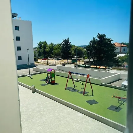 Diana Parking Free
