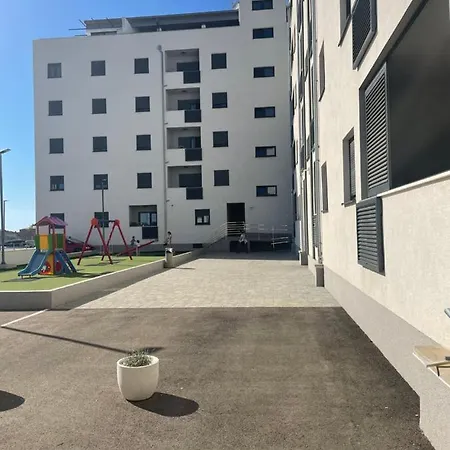 Diana Parking Free 아파트 자다르