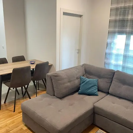 Diana Parking Free * 자다르