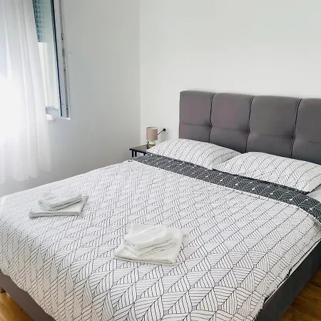 아파트 Diana Parking Free