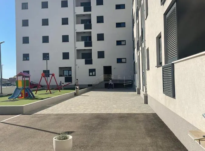 Diana Parking Free Appartement Zadar